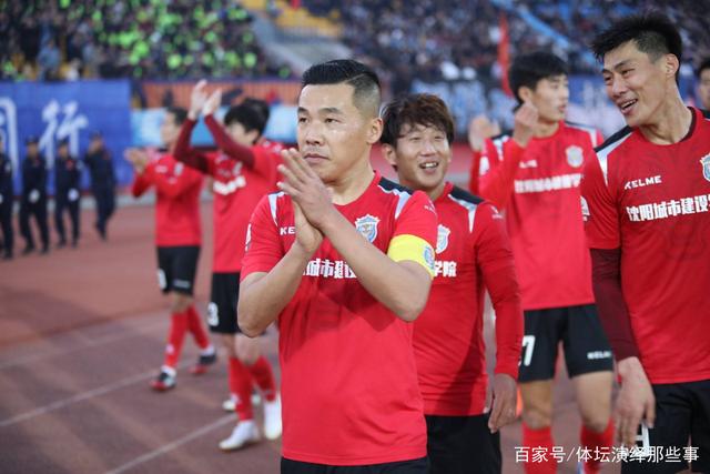 李楠点评首钢季前赛表现，翟晓川称赞教练理解队员心声